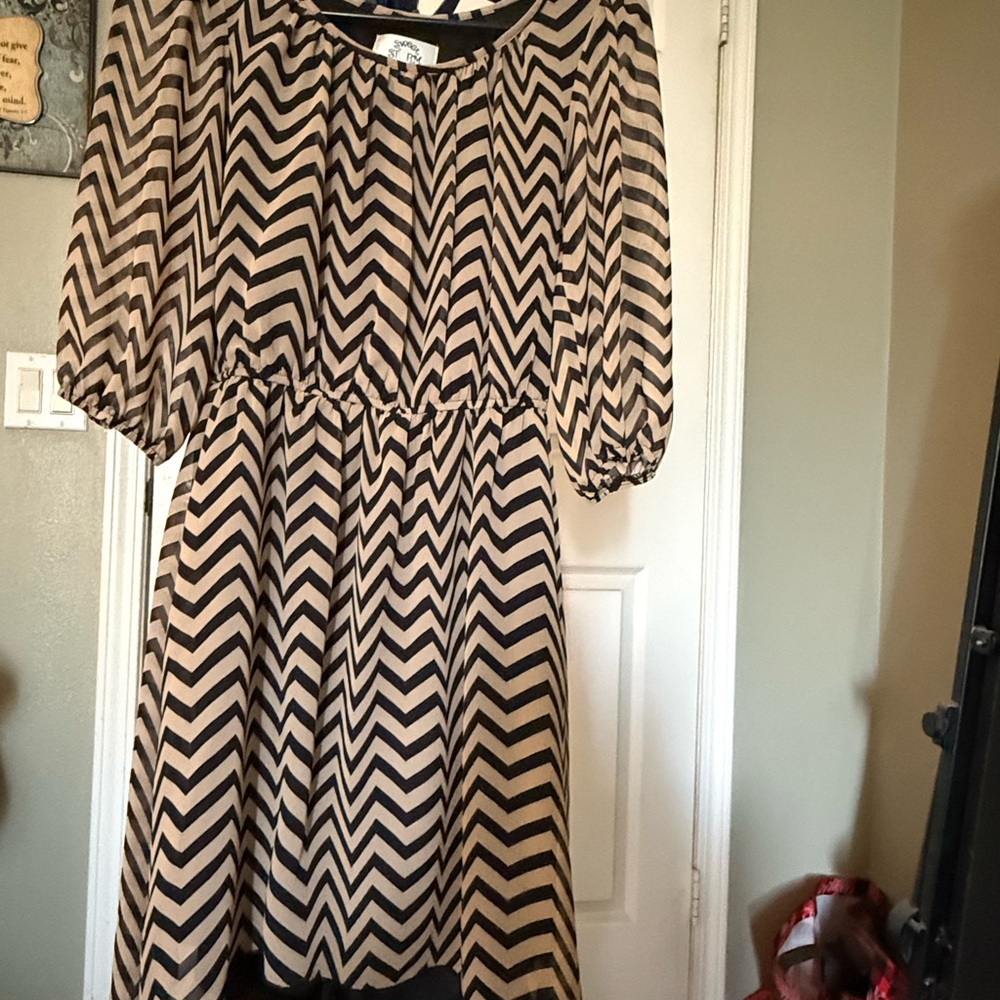 Sweet Storm Black and Tan Chevron Long Sleeve Dress